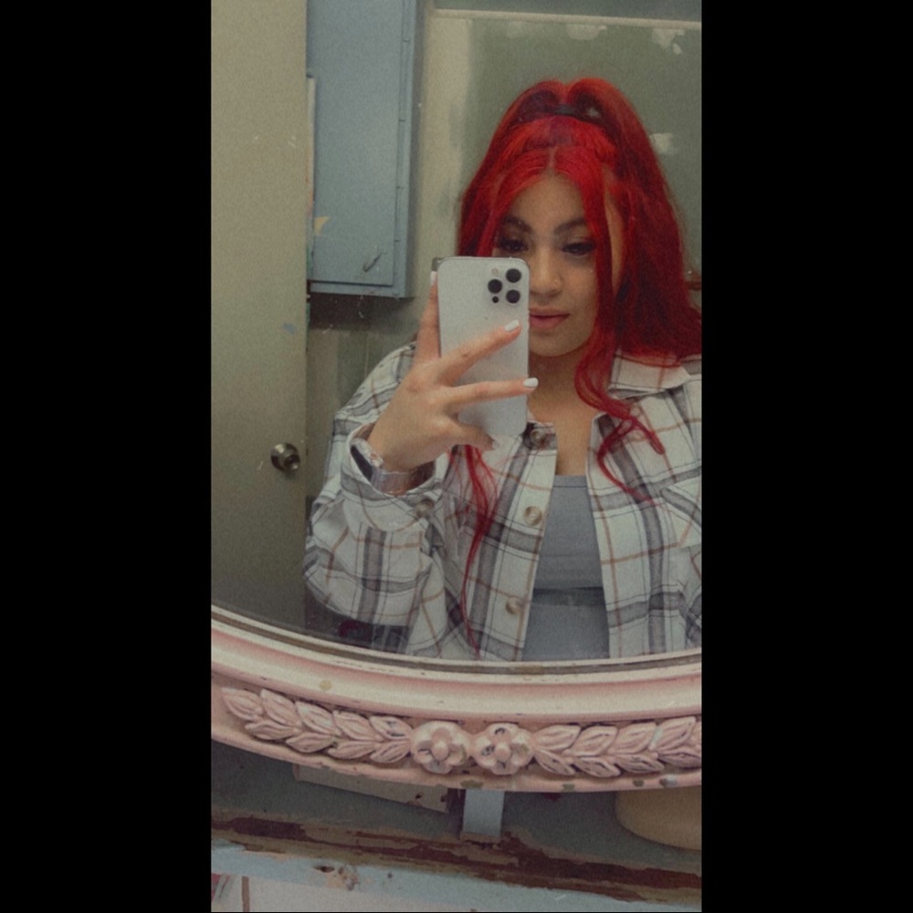 Meet your Posher, Crysthal